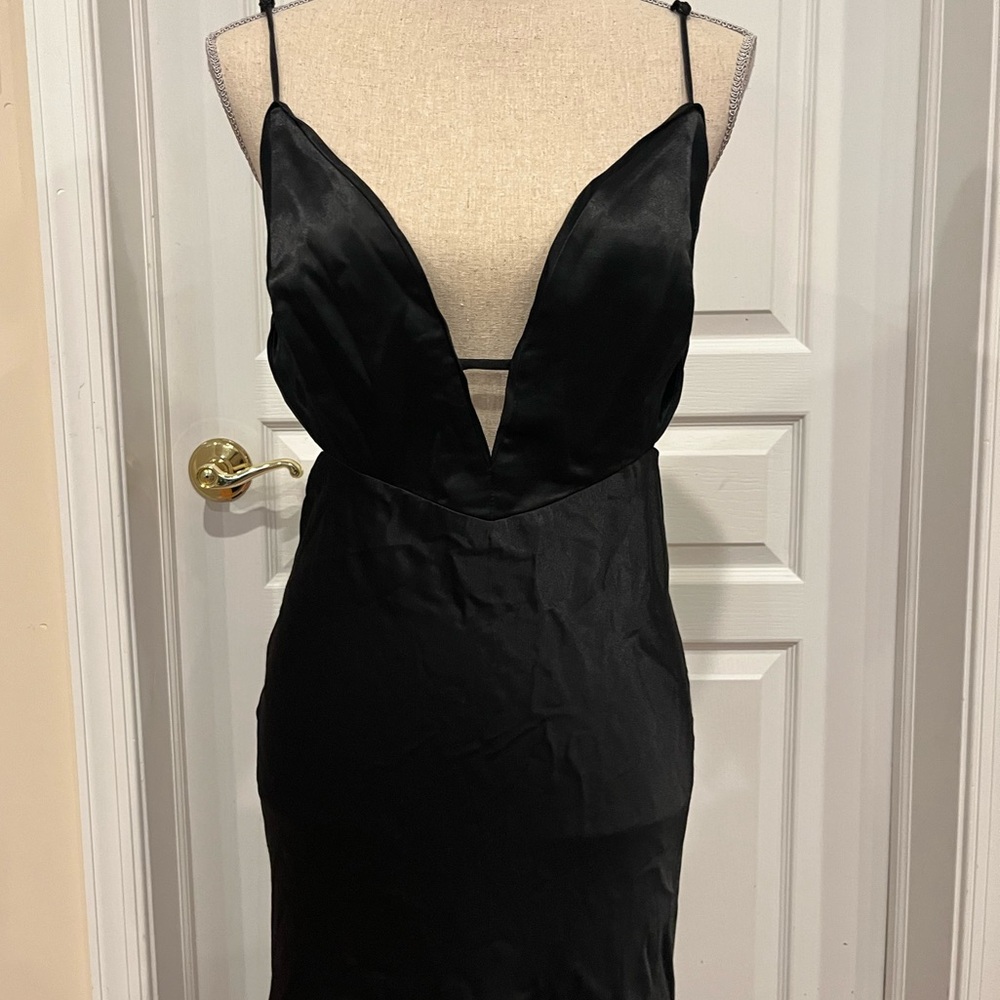 Bardot Open Back Gown In Black (L)